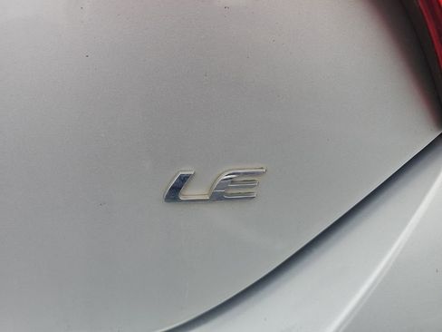 Used 2014 Toyota Corolla LE FWD image 4