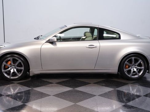Used 2004 INFINITI G35 Coupe w/ Premium Pkg image 2