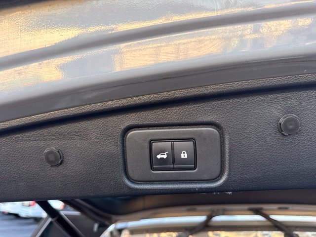 Used 2025 Nissan Pathfinder Platinum w/ Cargo Package AWD/4WD image 37