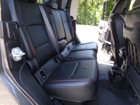 Used 2023 Jeep Gladiator Rubicon AWD/4WD image 30