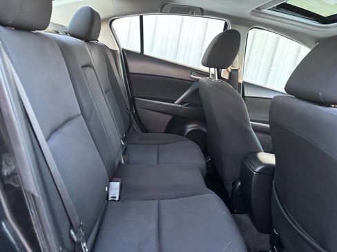 Used 2011 MAZDA MAZDA3 i Touring image 15