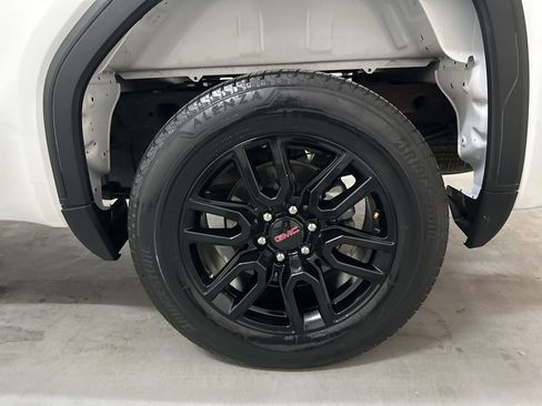 Used 2020 GMC Sierra 1500 Elevation RWD image 55