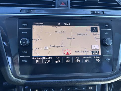 Used 2020 Volkswagen Tiguan SEL image 13