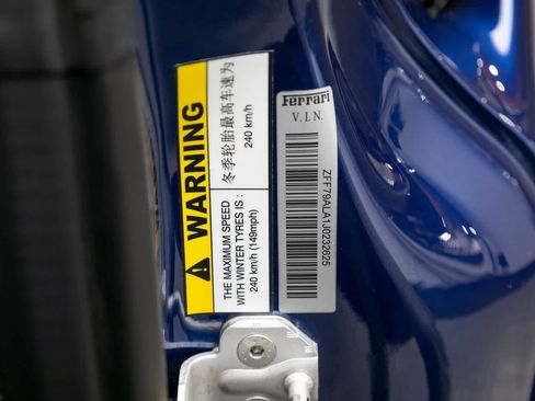 Used 2018 Ferrari 488 GTB image 30