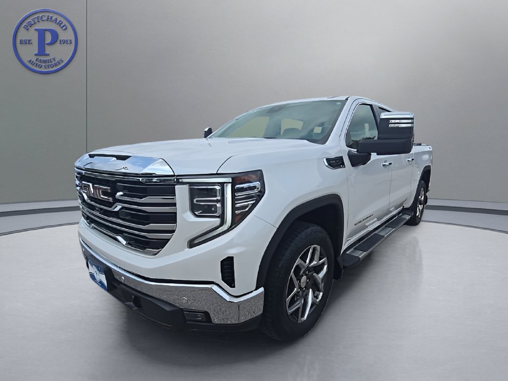 Used 2024 GMC Sierra 1500 SLT w/ SLT Premium Plus Package AWD/4WD image 3