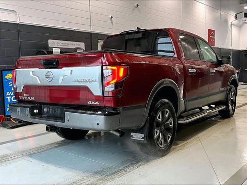 Used 2024 Nissan Titan Platinum Reserve w/ Moonroof Package image 4