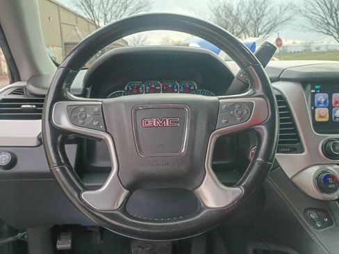 Used 2020 GMC Yukon XL SLT image 24