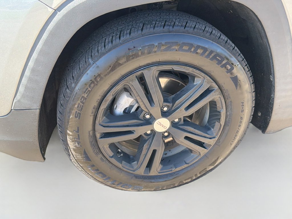 Used 2021 GMC Terrain SLE FWD image 33