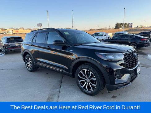 New 2026 Ford Explorer ST-Line RWD image 3