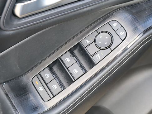 Used 2023 Nissan Rogue SV w/ SV Premium B Package FWD image 21
