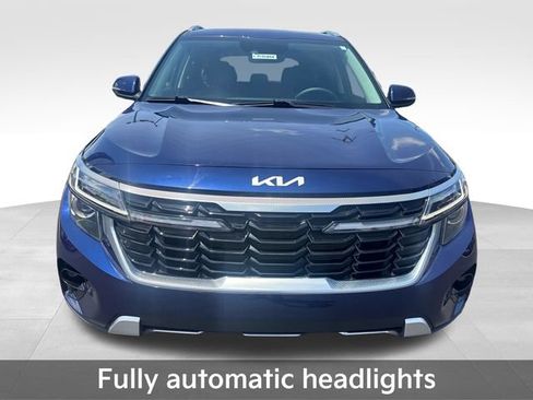 Used 2024 Kia Seltos EX AWD/4WD image 11