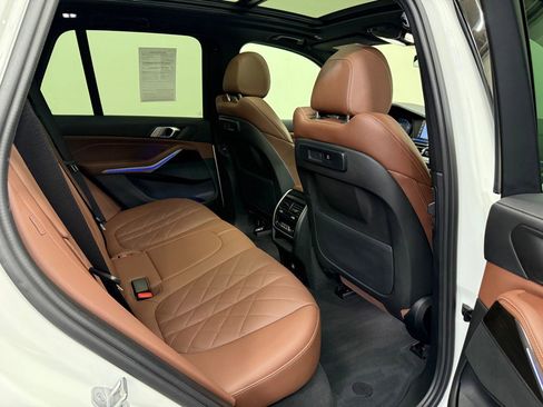 Used 2023 BMW X5 xDrive40i w/ M Sport Package image 11
