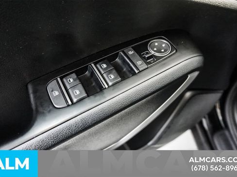 Used 2025 Kia Soul LX image 46