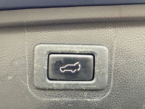 Used 2018 Subaru Outback 2.5i Limited image 27