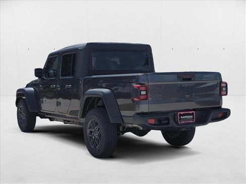 New 2025 Jeep Gladiator Sport image 9