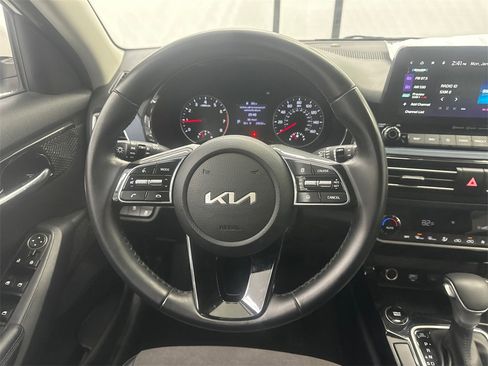 Used 2023 Kia Seltos S w/ Navigation Package image 23