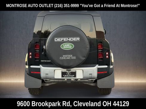 New 2025 Land Rover Defender 90 S image 5