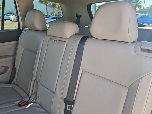 Used 2019 Volkswagen Atlas SE w/ Towing Package image 24