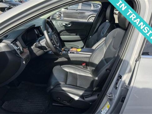 Used 2023 Volvo XC60 B5 Ultimate w/ Climate Package image 2