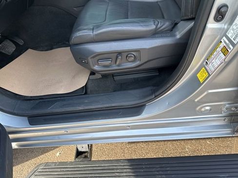 Used 2023 Toyota Tundra Platinum image 11