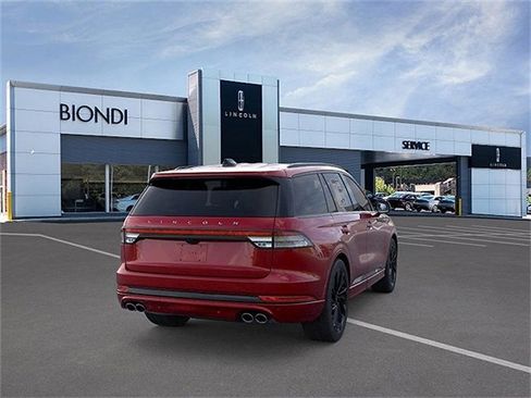 New 2026 Lincoln Aviator Reserve w/ Jet Appearance Package image 8