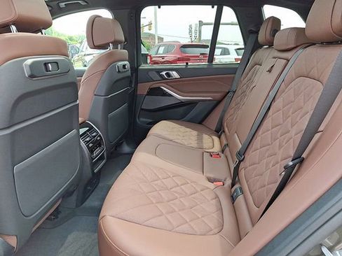 Certified 2026 BMW X5 xDrive40i w/ Climate Comfort Package image 5