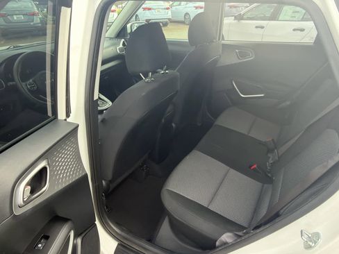 Used 2024 Kia Soul LX w/ Option Group 015 image 9