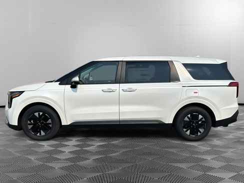 New 2027 Kia Carnival LXS FWD image 7