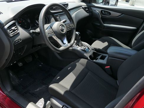 Used 2019 Nissan Rogue Sport S FWD image 11
