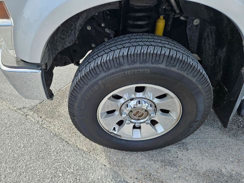 Used 2008 Ford F250 Lariat AWD/4WD image 10