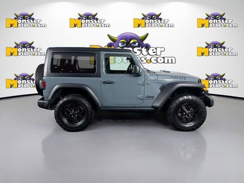 Used 2024 Jeep Wrangler Sport AWD/4WD image 4