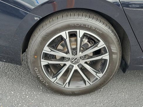 Certified 2024 Volkswagen Jetta Sport image 35