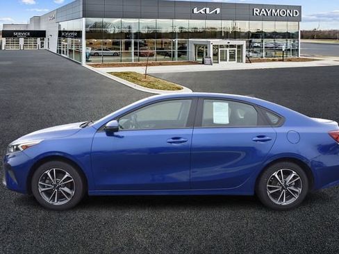 Used 2024 Kia Forte LXS w/ LXS Technology Package image 6