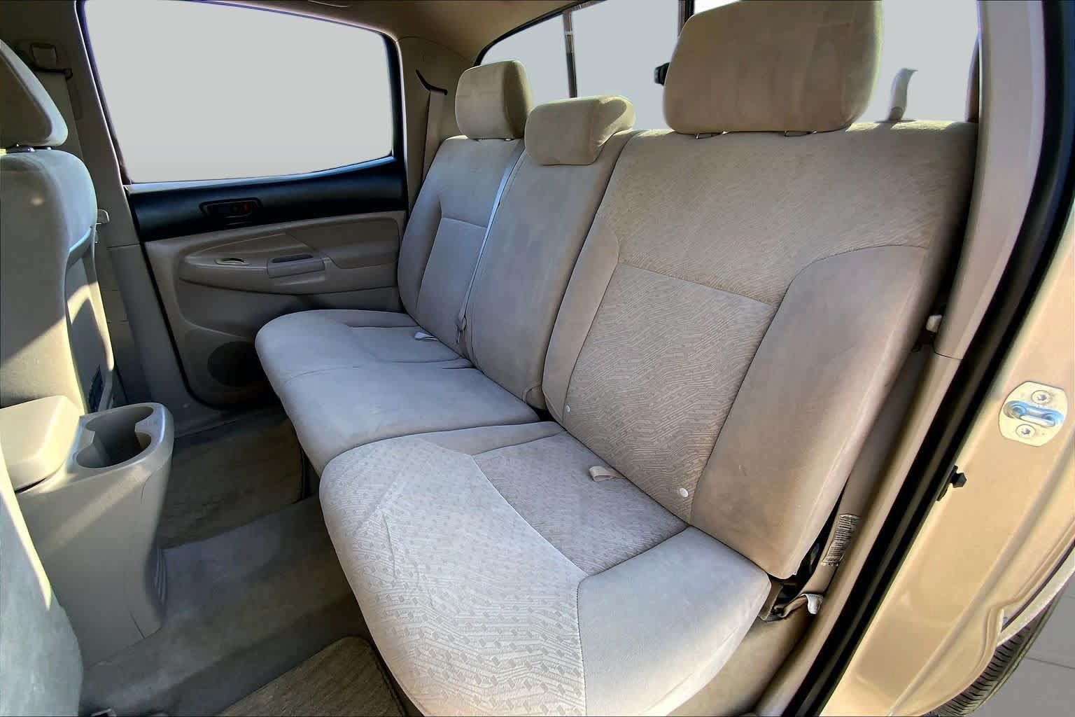 Used 2006 Toyota Tacoma PreRunner w/ SR5 Pkg #2 RWD image 19