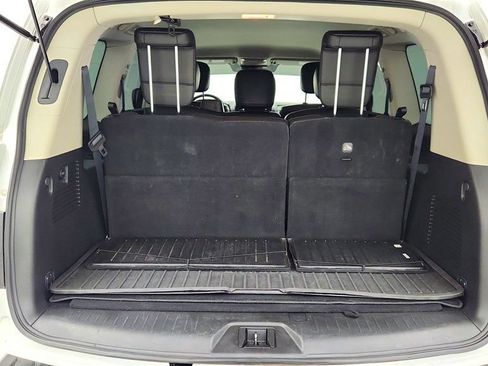 Used 2022 Nissan Armada SV w/ SV Appearance Package image 22