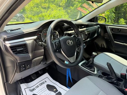 Used 2016 Toyota Corolla L FWD image 15