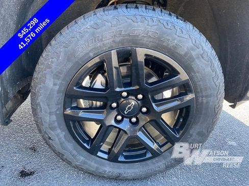 Used 2023 Chevrolet Silverado 1500 LT Trail Boss w/ Protection Package image 15