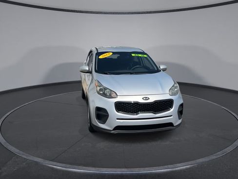 Used 2019 Kia Sportage LX FWD image 4