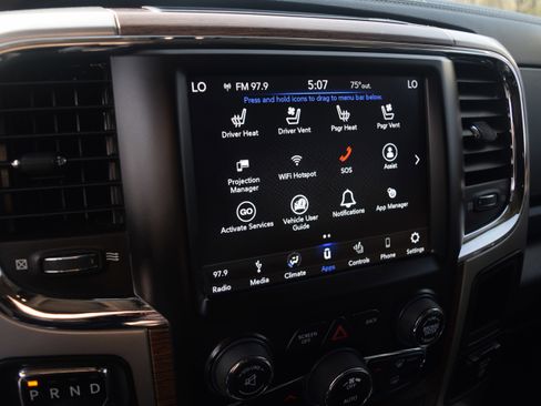 Used 2018 RAM 1500 Laramie w/ Convenience Group image 9