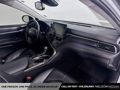 Used 2022 Toyota Camry XSE image 29