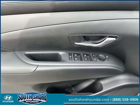 Certified 2026 Hyundai Tucson SE image 19
