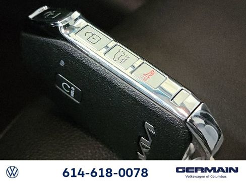 Used 2022 Kia Niro EX image 39