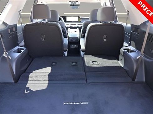 Used 2024 Hyundai Palisade Limited image 25