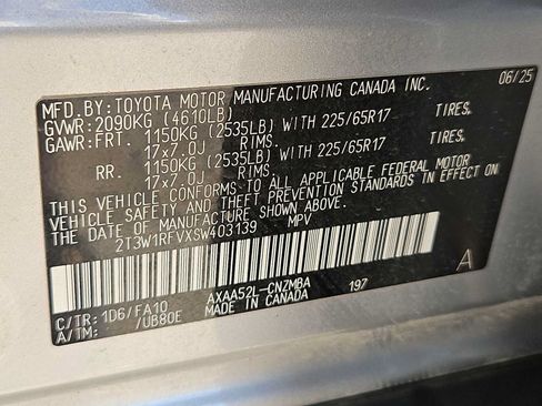 Used 2025 Toyota RAV4 XLE w/ Convenience Package FWD image 25