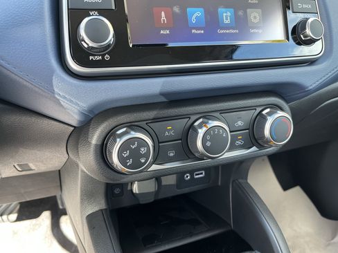 New 2025 Nissan Versa SV w/ Trunk Package image 18