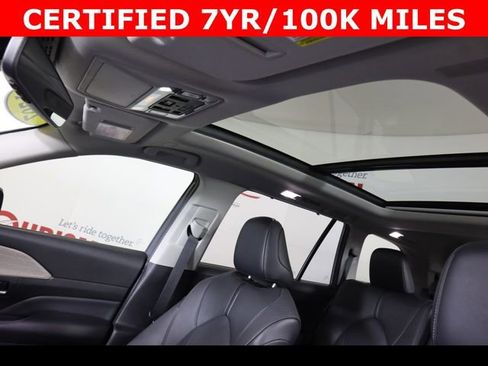 Used 2024 Toyota Grand Highlander Limited image 23