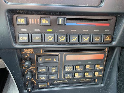 Used 1992 Chevrolet Corvette Convertible RWD image 12