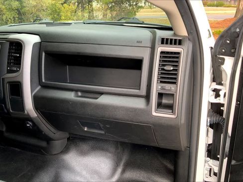 Used 2023 RAM 1500 Tradesman w/ Chrome Appearance Group image 18