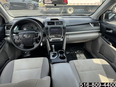 Used 2014 Toyota Camry LE FWD image 12