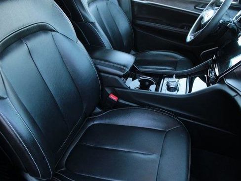 Used 2022 Jeep Grand Cherokee Limited 4xe image 7